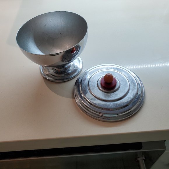 VINTAGE METAL 2 PIECE TRINKET BOWL/SUGAR BOWL - Picture 2 of 3